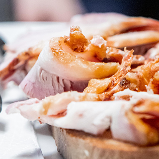 knusprig und guad, knackig und frisch